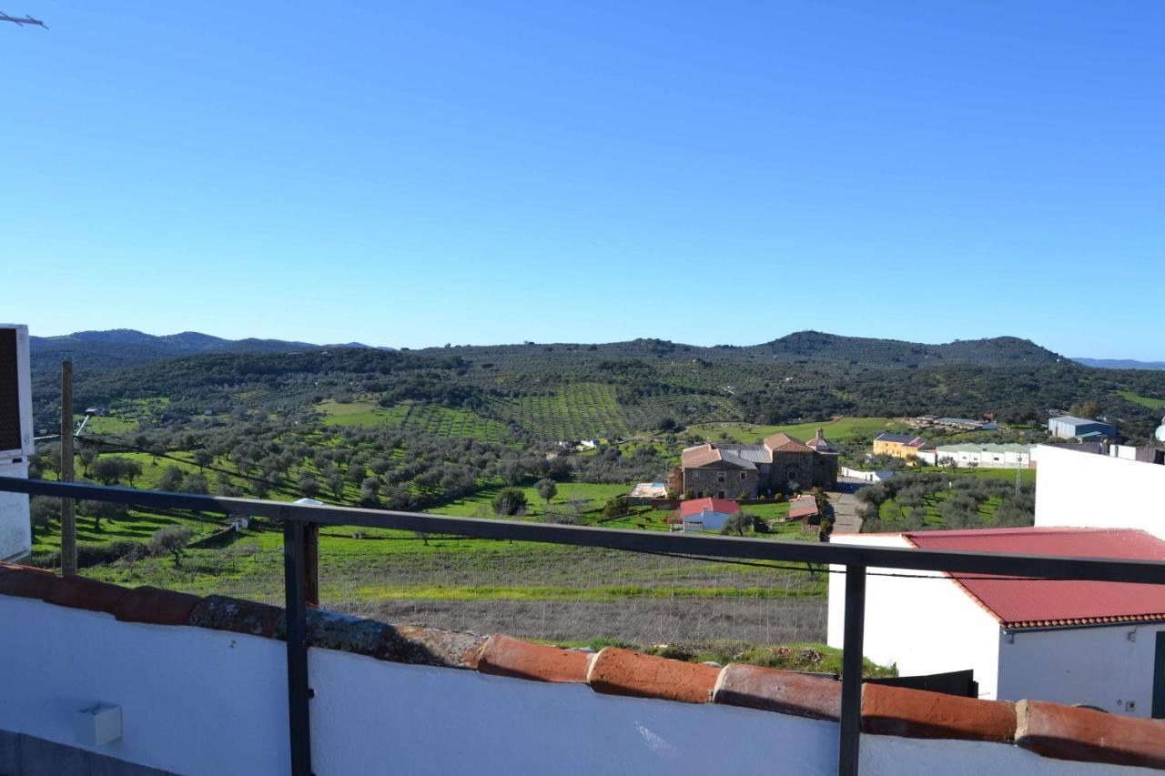 Vila La Martela De Fuentes Casa De Diseno Rural Fuentes de León Exteriér fotografie